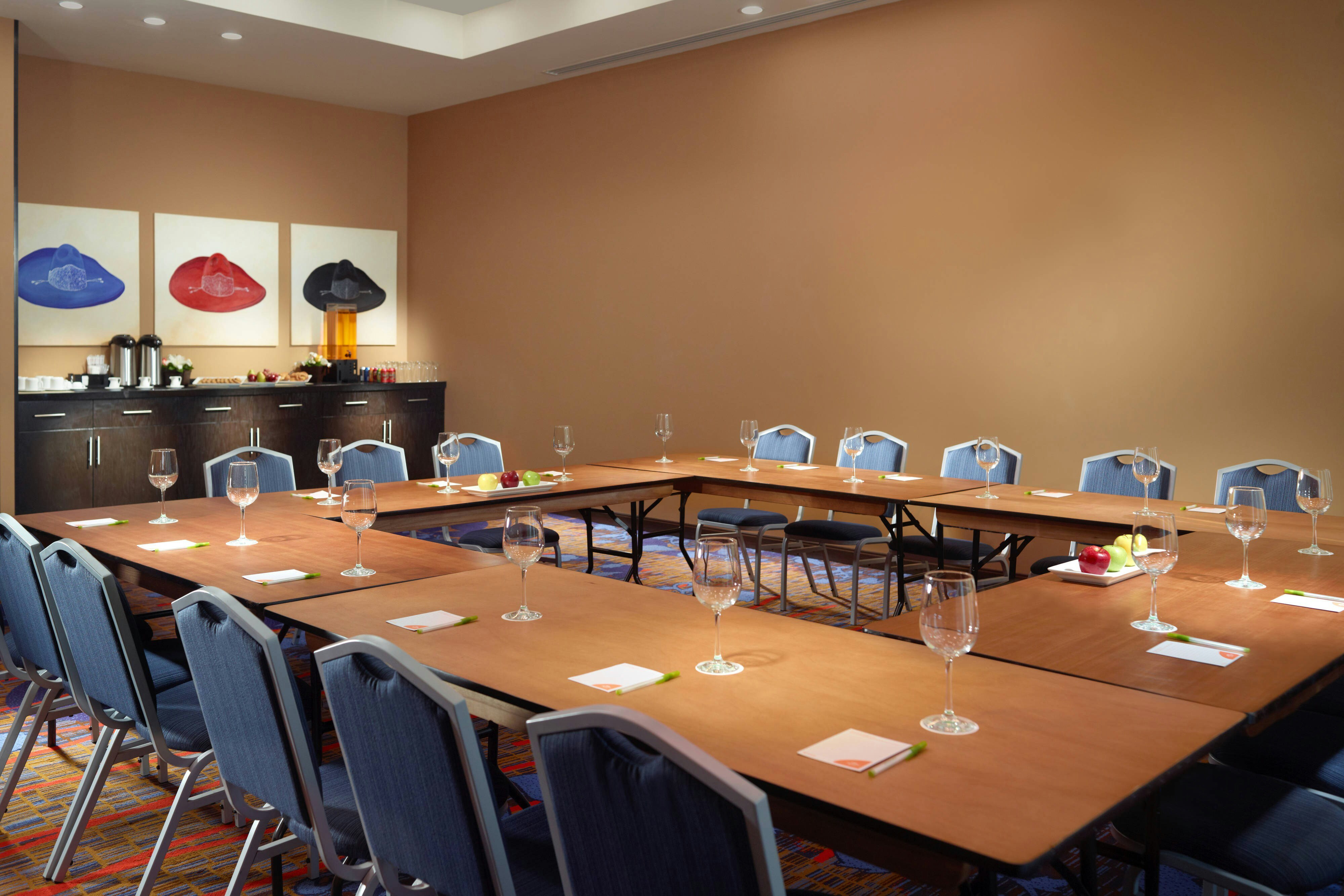 Courtyard by Marriott Queretaro 17/19