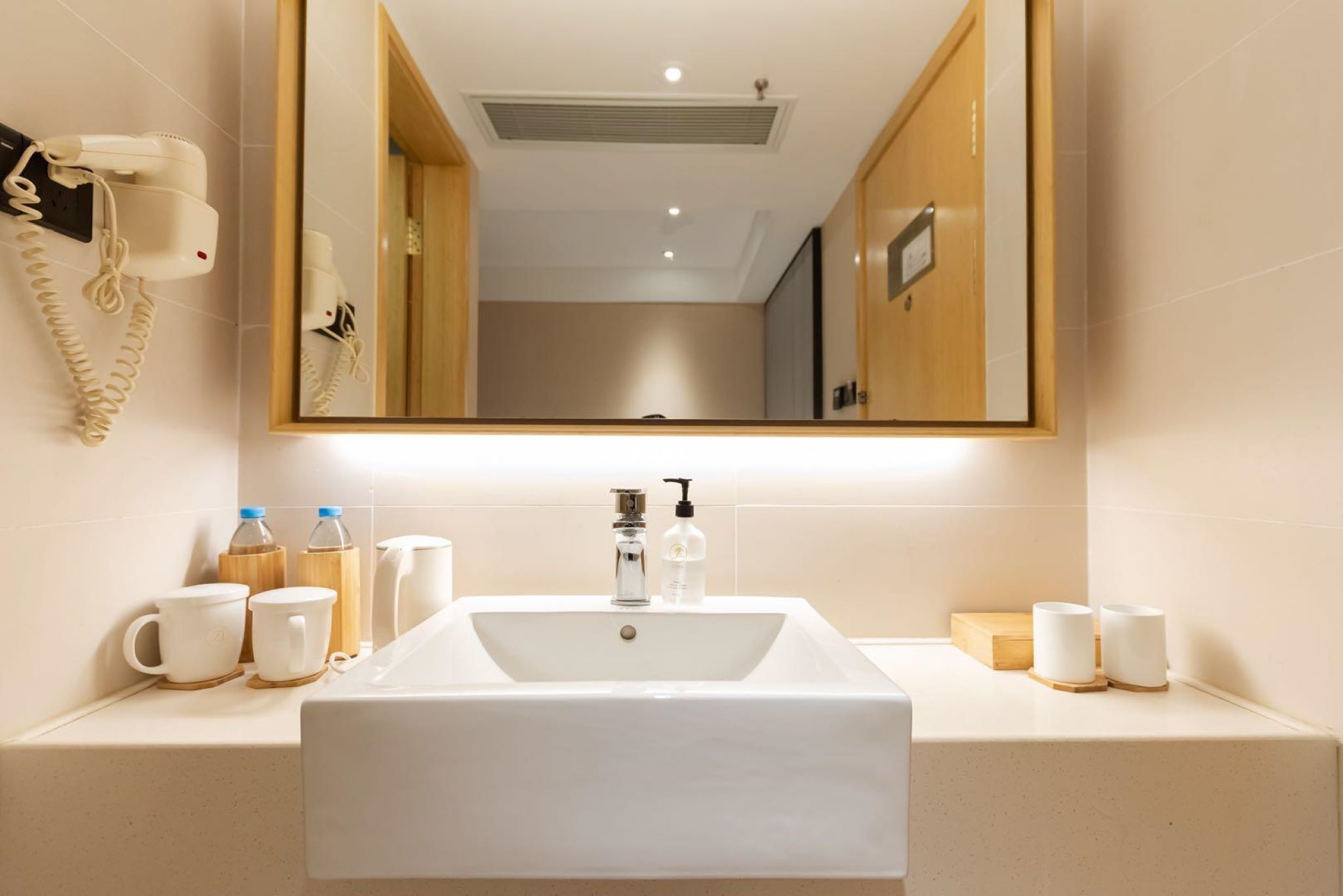 Ji Hotel Hangzhou West Lake Hubin Road 17/17