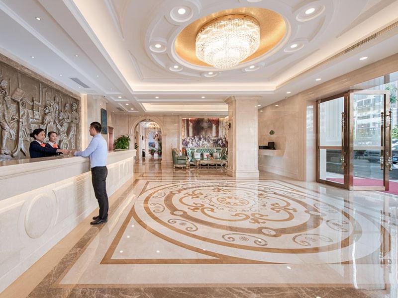 Vienna International Hotel Shenzhen Longhua Center 11/34