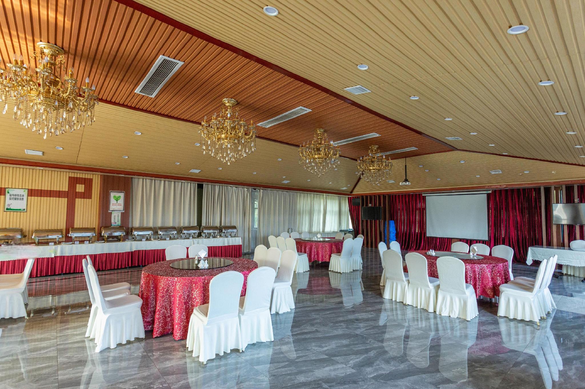 Jingtingshan Resort 15/25