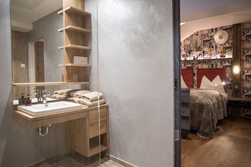 Boutique Hotel Traumerei #8 by Auracher Lochl 30/69