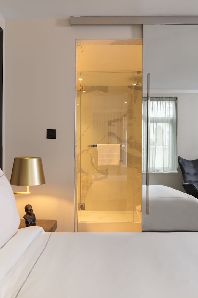 Holmes Hotel London 45/79