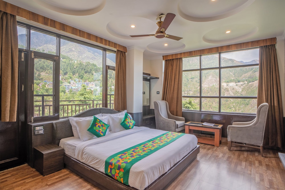 Hotel Holiday Hill 32/57