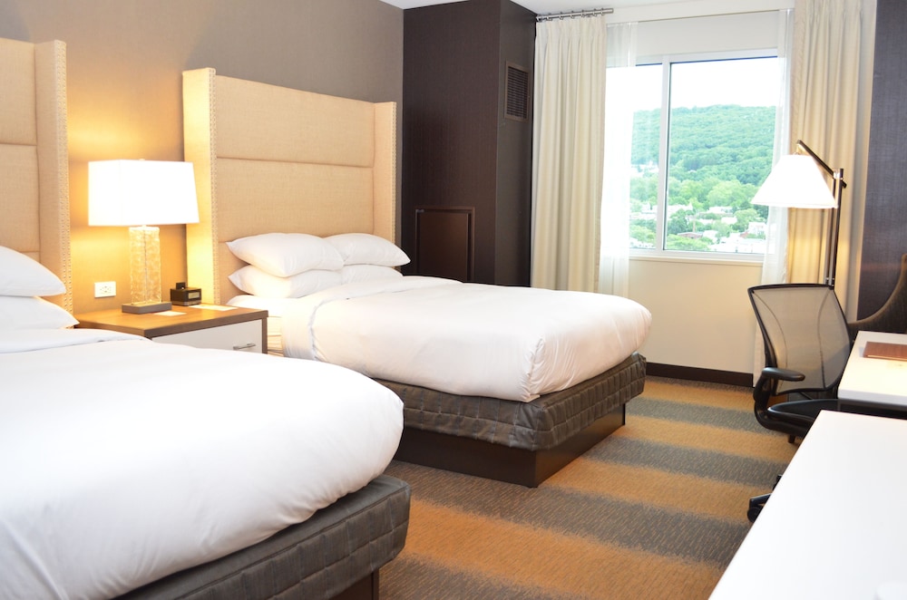 Doubletree By Hilton Reading 9/70