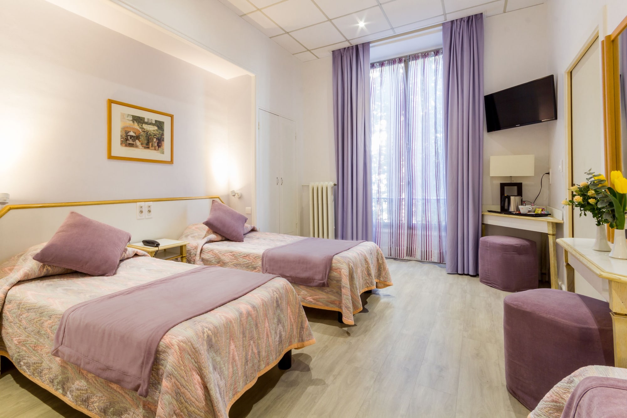 ROOM, TRIPLE