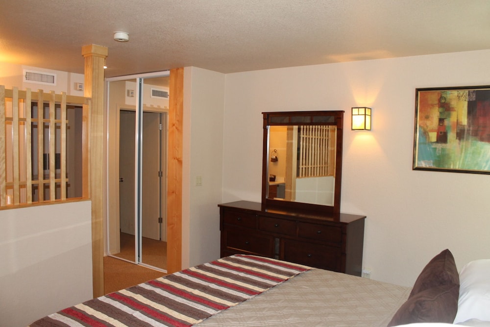 Mount Shasta Resort 14/63