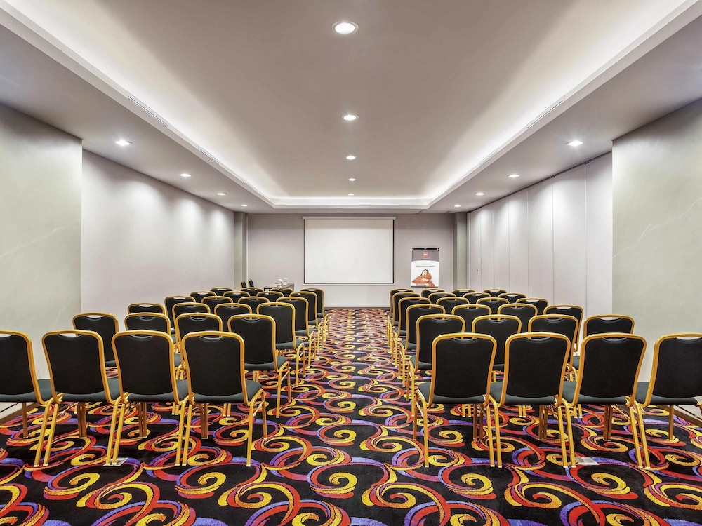 ibis Pontianak City Center Hotel 52/55