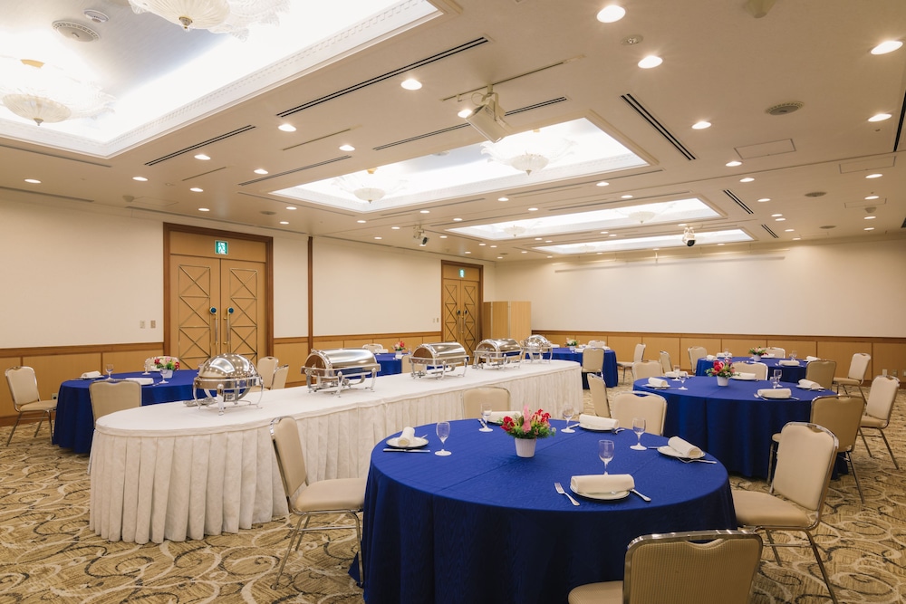 JR Hotel Clement Uwajima 44/46