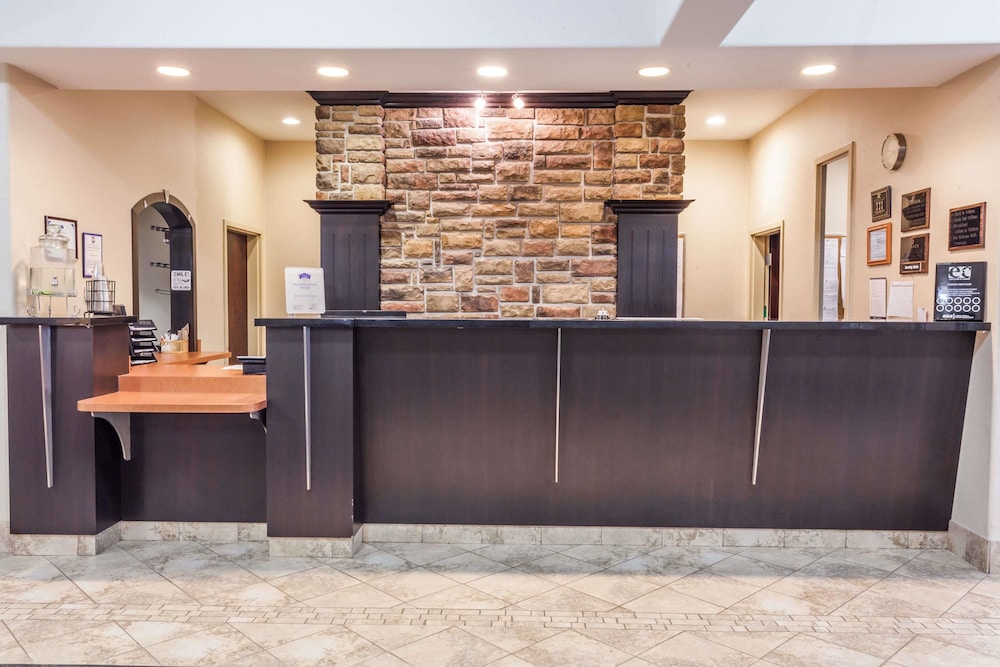 Ramada Westlock 5/37