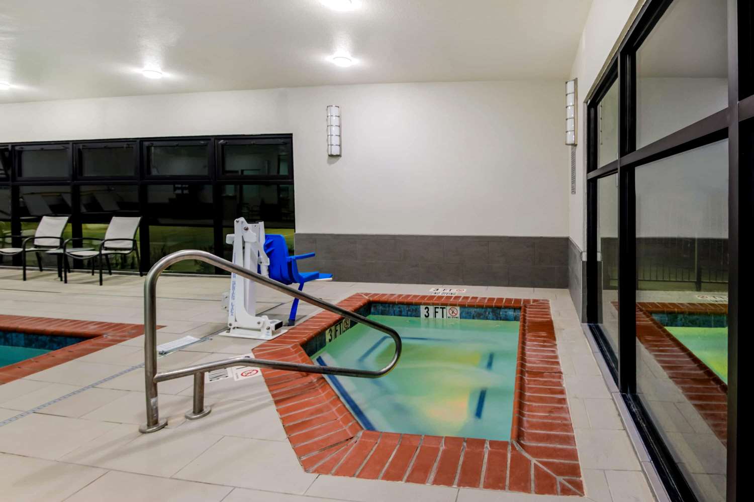 La Quinta Inn Suites By Wyndham Pampa 33/52