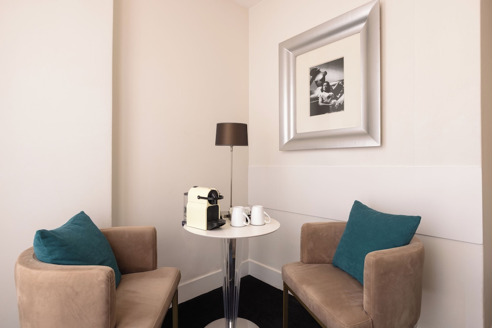Renoir Cannes Hotel 44/68