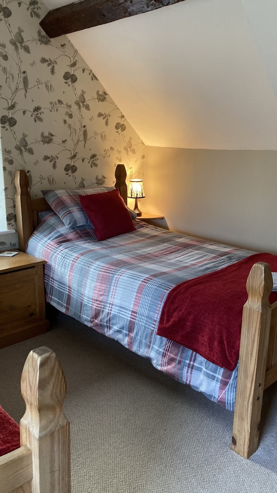 Llwyn Onn Guest House 8/50