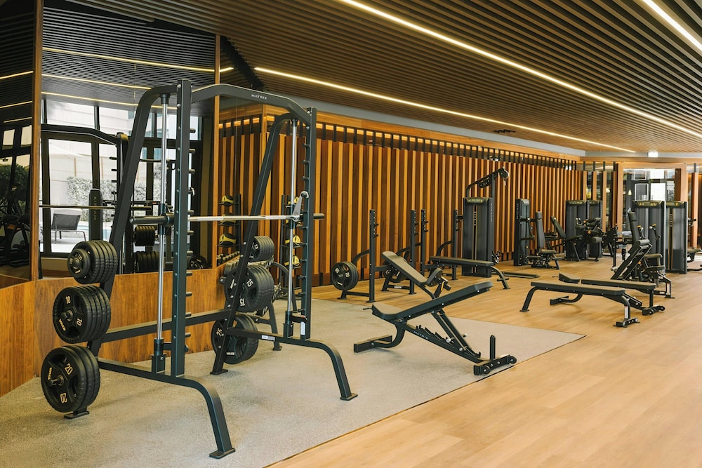 Aura Suites Downtown 23/48