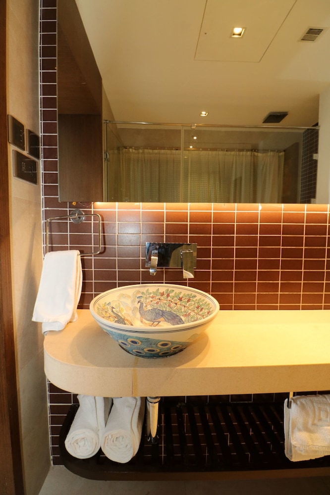 Gallery 67 38/41