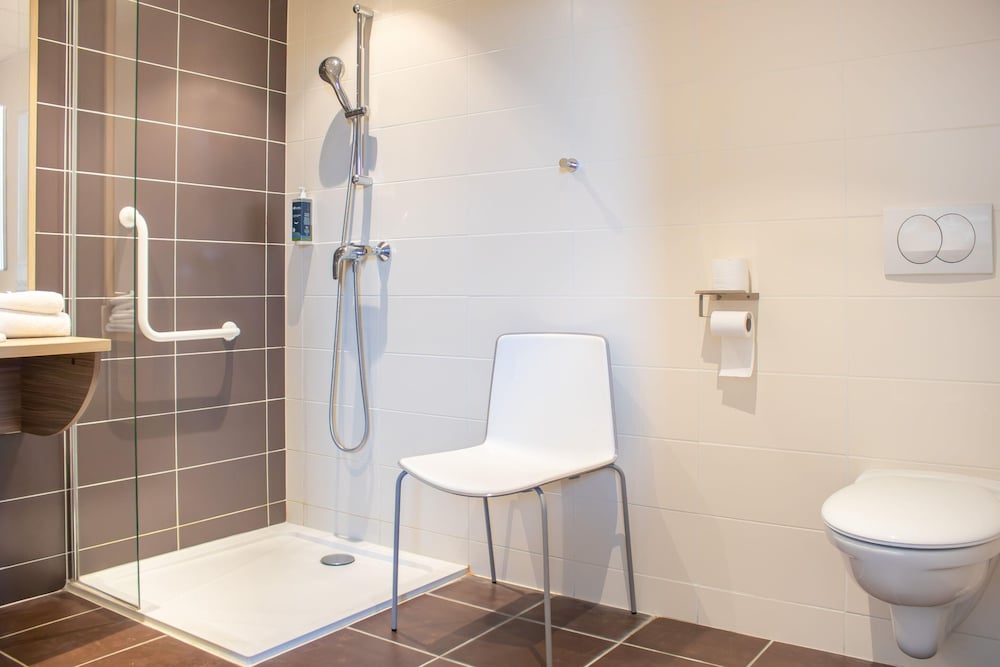 Brit Hotel Macon Centre Gare 44/50
