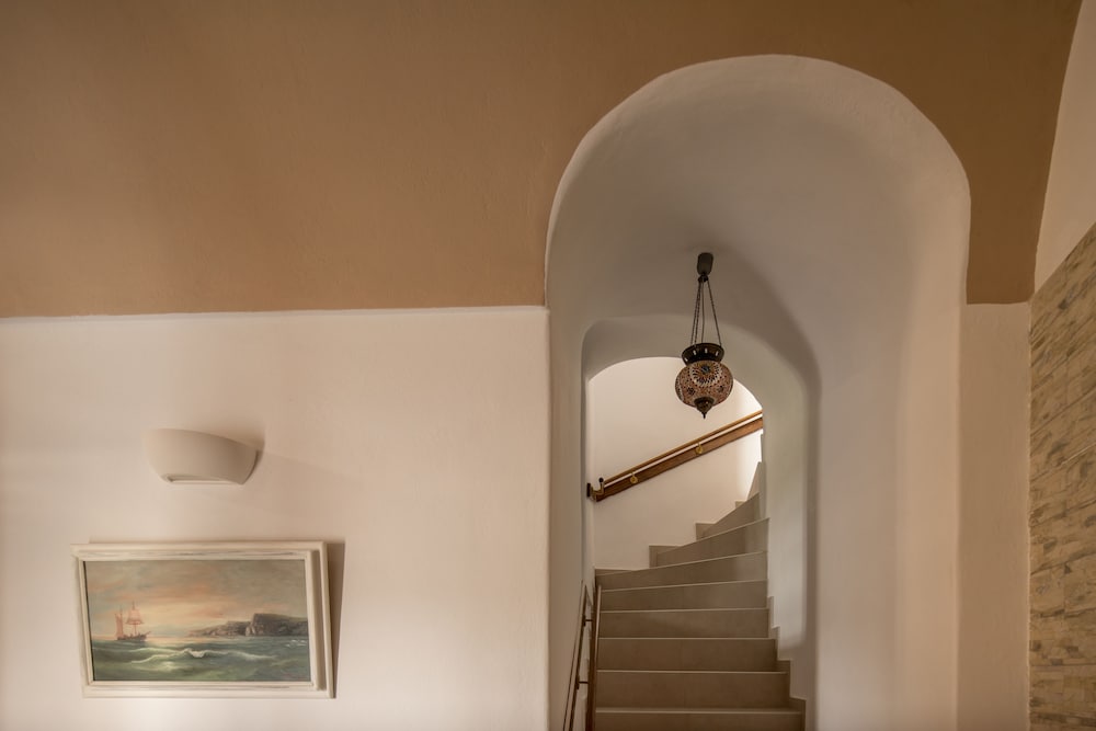 Four Seasons Mansion 13/50