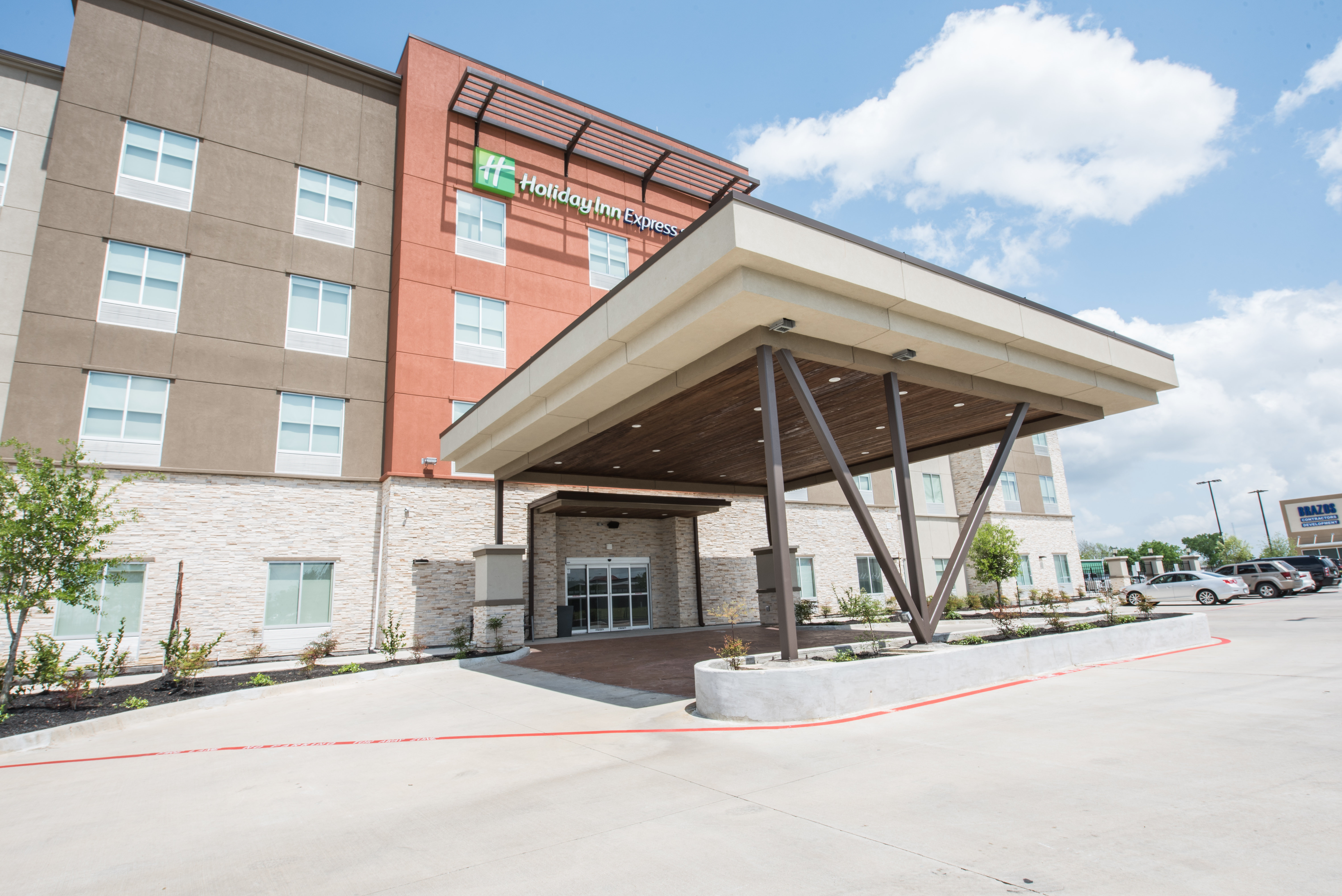 Holiday Inn Express Suites Houston Se Airport Area 7/71