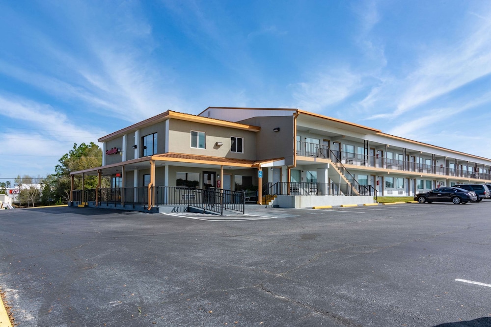 Econo Lodge Crestview South 1/31