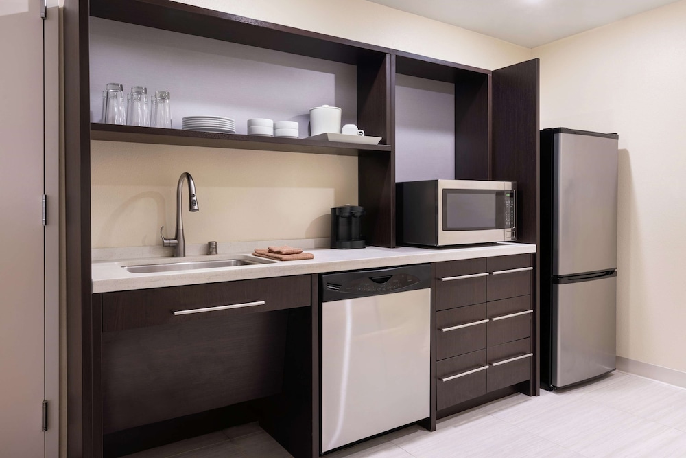 Home2 Suites by Hilton Anchorage/Midtown 10/62