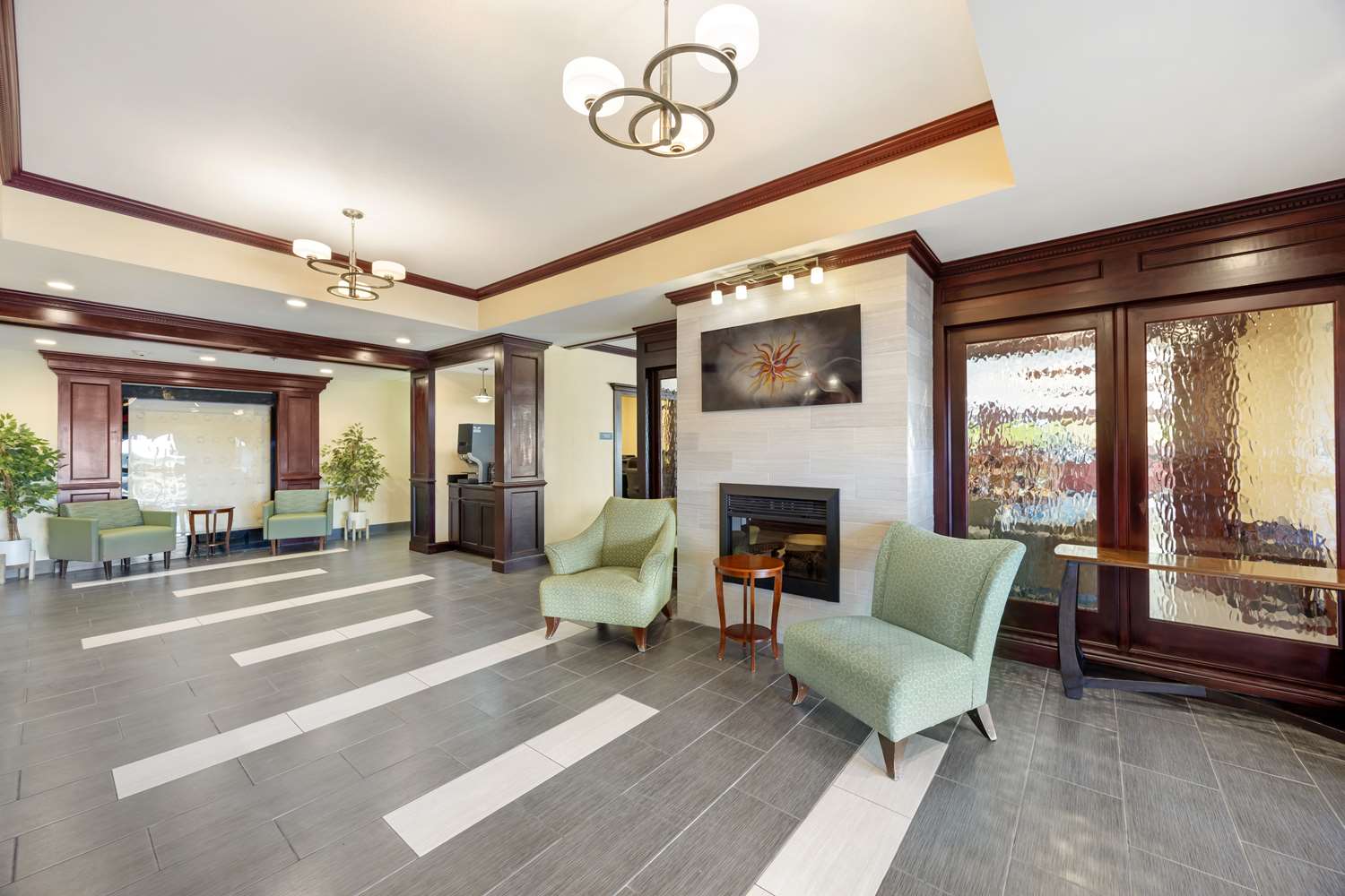 Best Western Plus Pratt 4/16