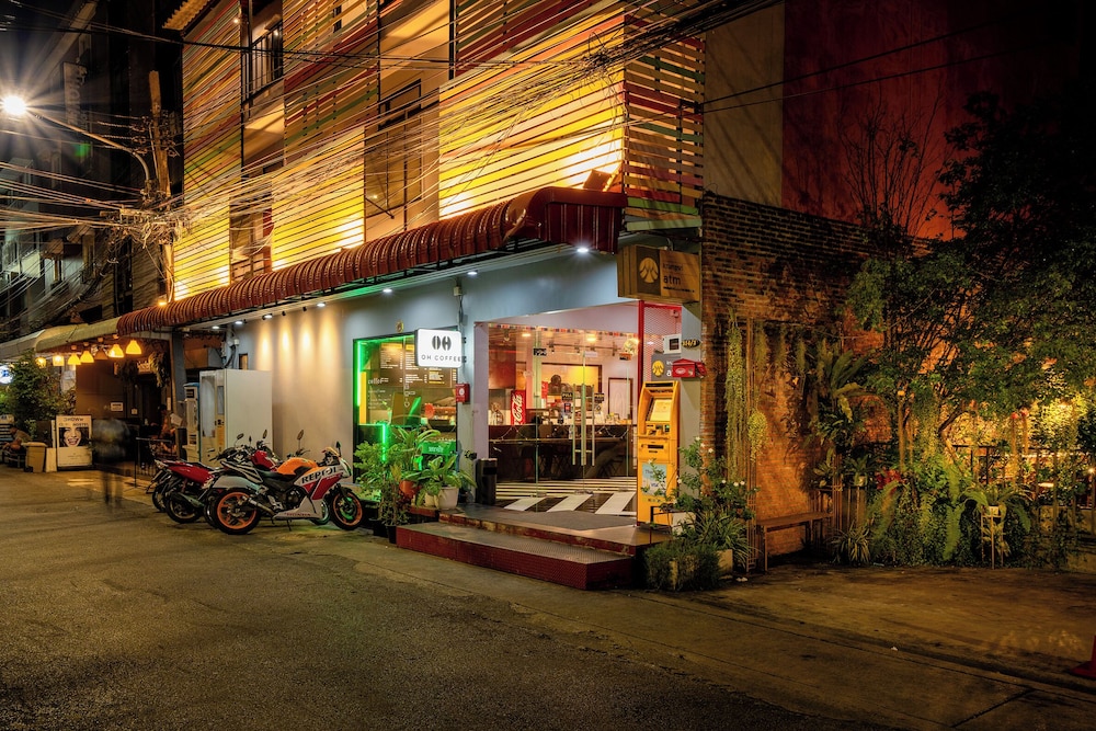 Oh Bangkok Hostel 81/84