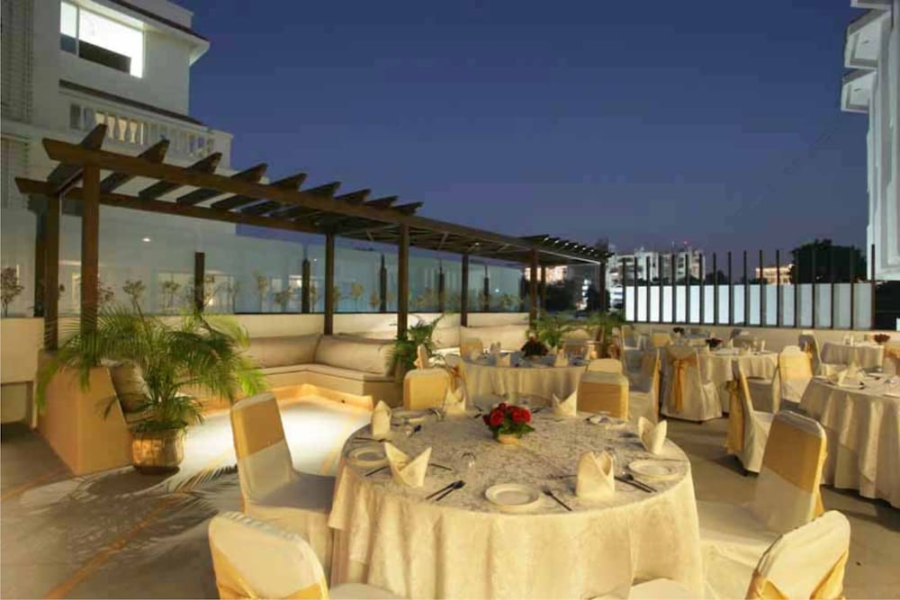 Hotel Express Residency Vadodara 29/46