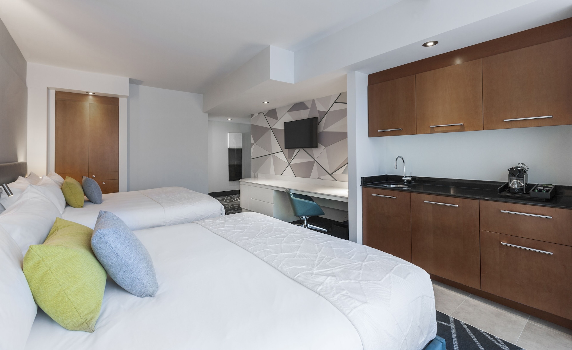 Loft 2 Kings Suite