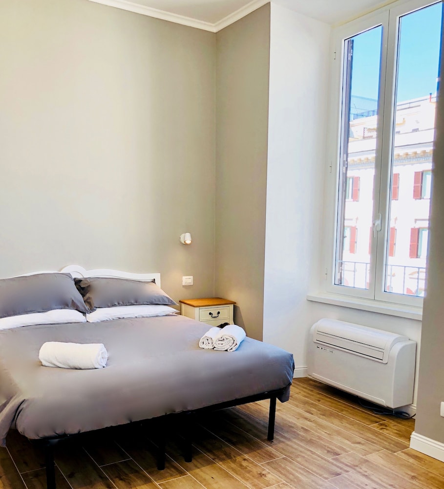 Audrey's Roman Holidays Suites&Rooms 23/54