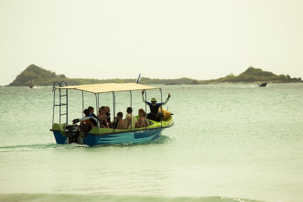 Nilaveli Beach Hotel 44/50