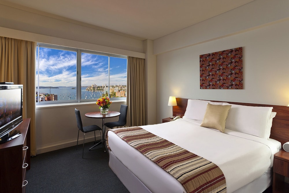 Macleay Hotel 14/46
