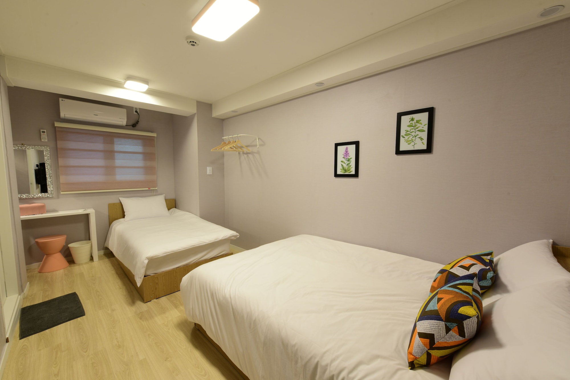 ROOM, TRIPLE