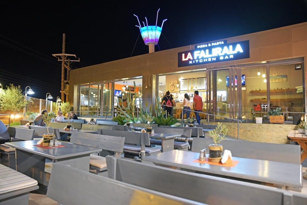 Falirala Central 4/67