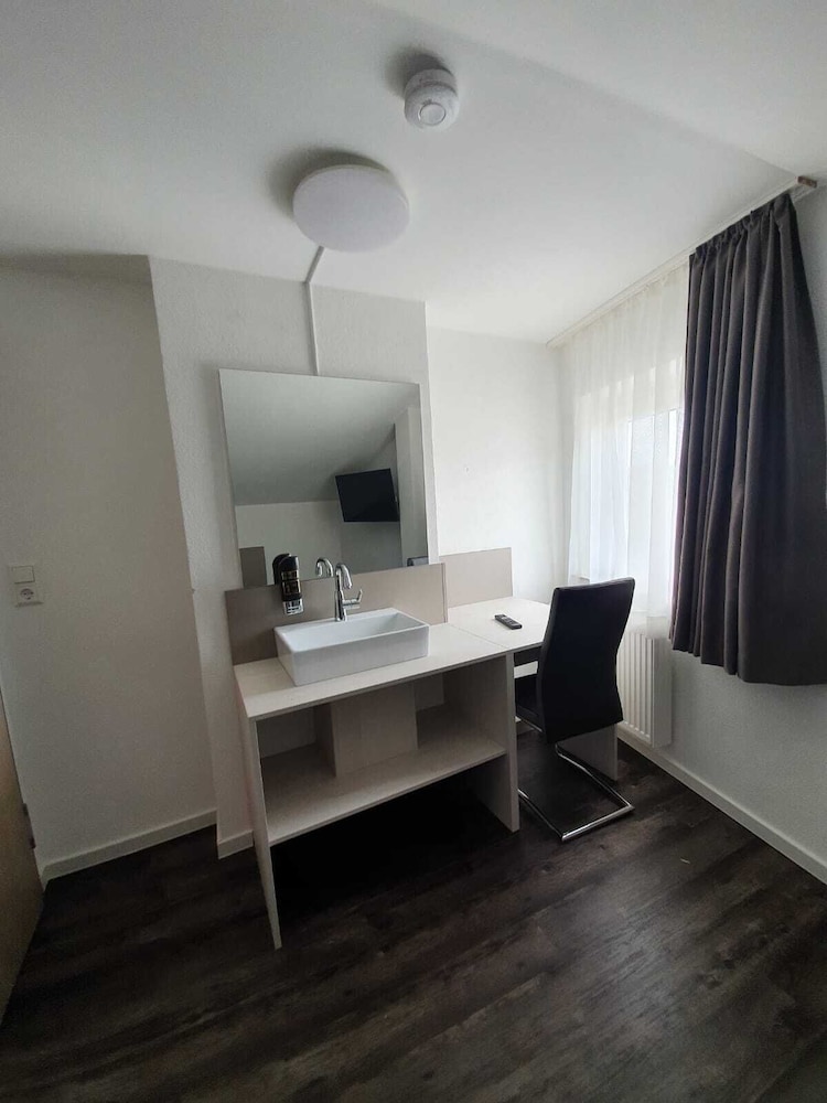 Hotel BaWu 24/47