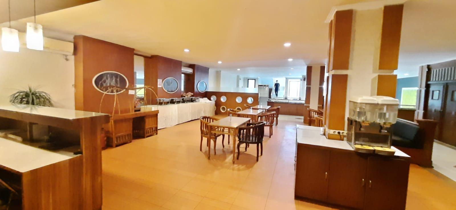 Alexander Hotel Tegal 29/47