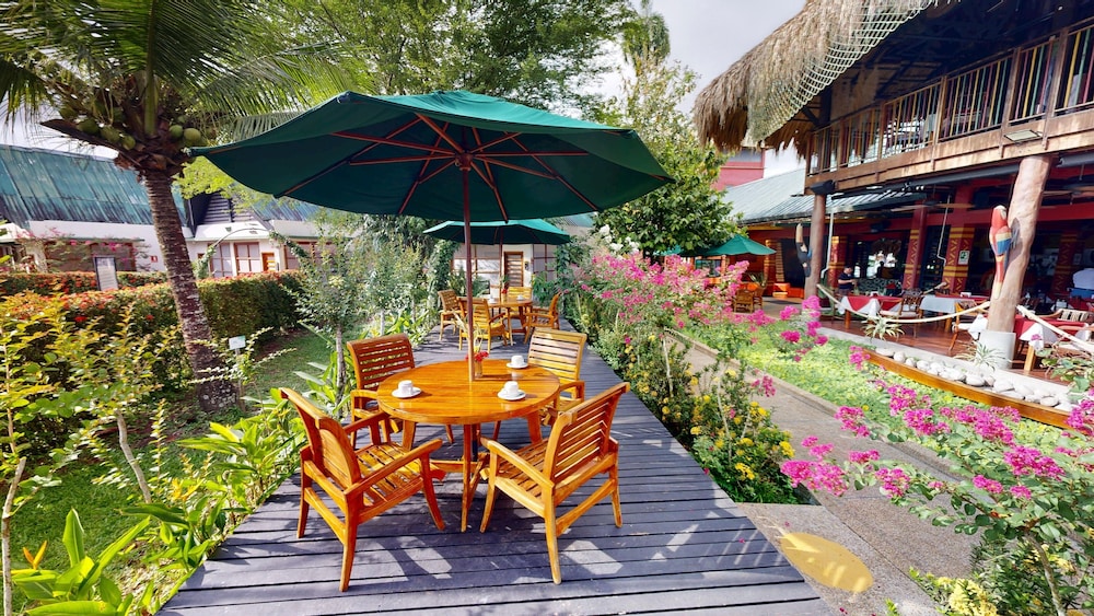 Decameron Decalodge Ticuna 36/48