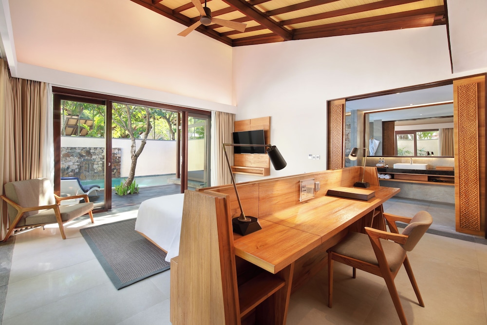 Katamaran Hotel And Resort 61/74