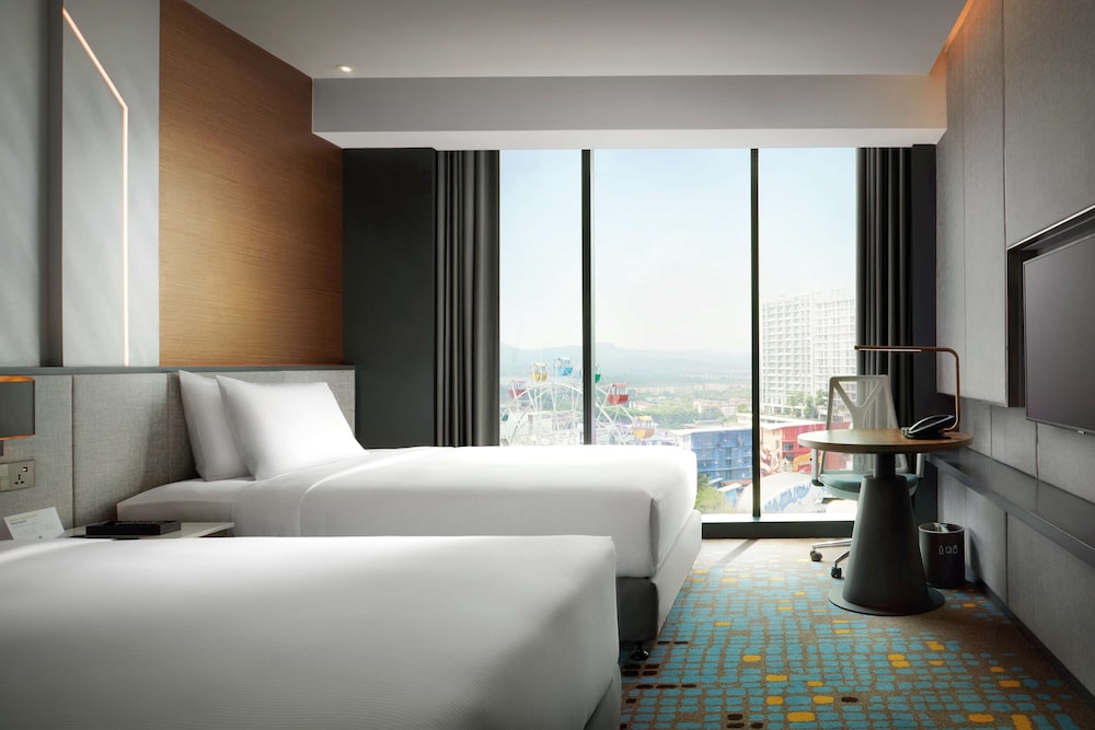 DoubleTree by Hilton Shah Alam i-City 11/76