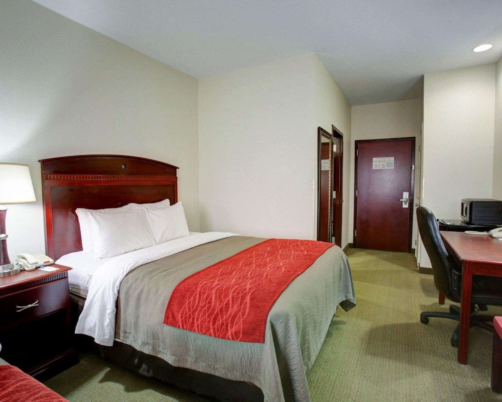 Quality Inn Rockdale TX 8/34