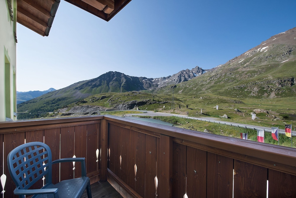 HOTEL INTERALPEN 6/74