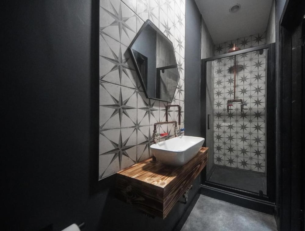 OYO The Studio 32/32