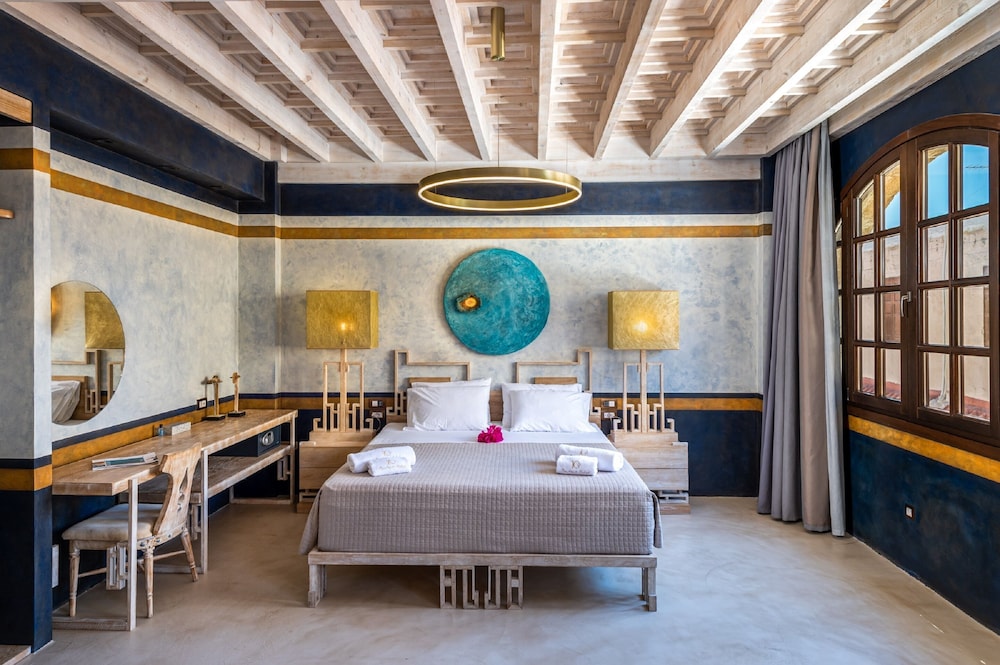 10GR Boutique Hotel & Wine Bar - Adults Only 36/64