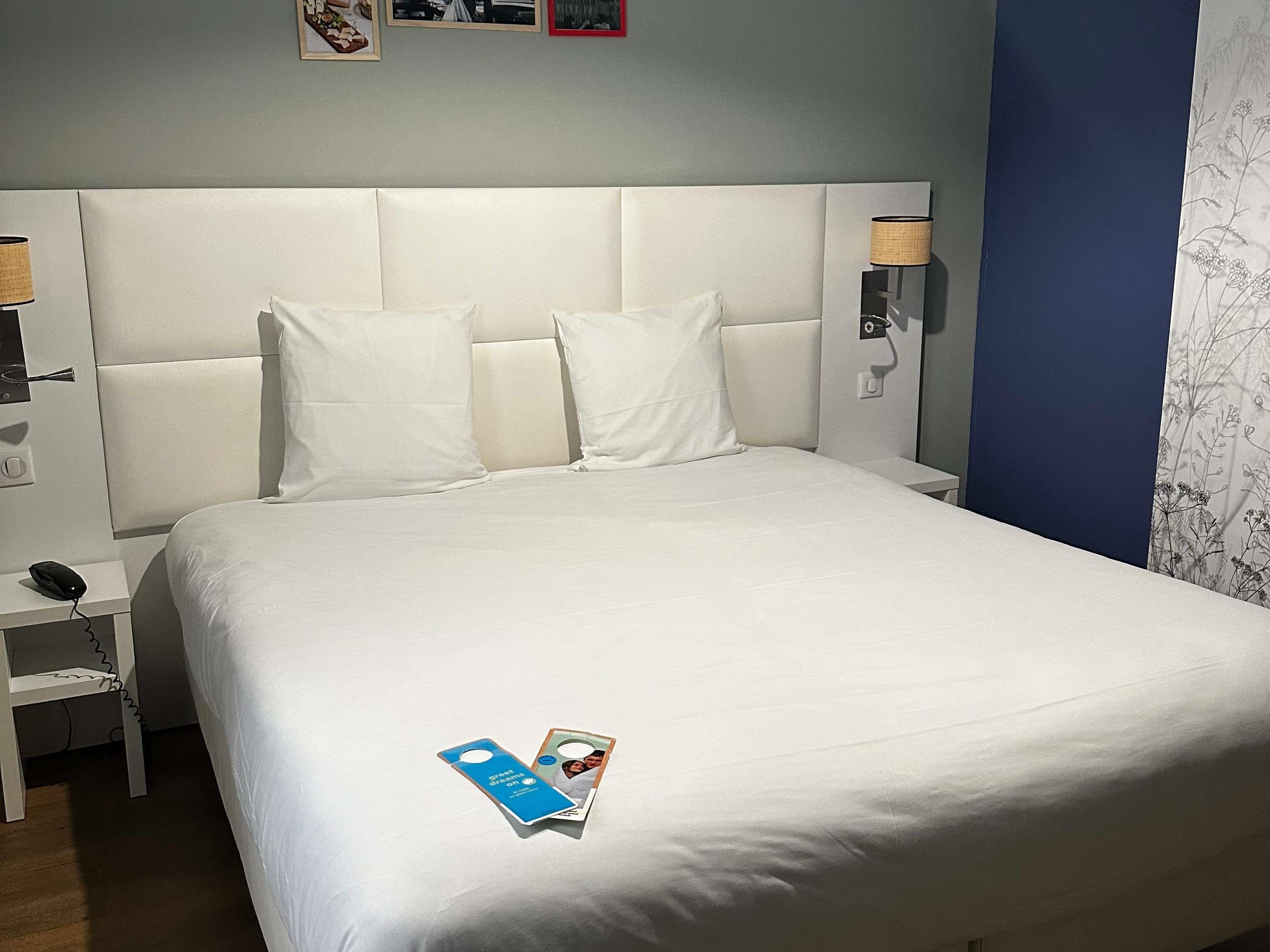 Pop, Single, King Bed, 3 Beds