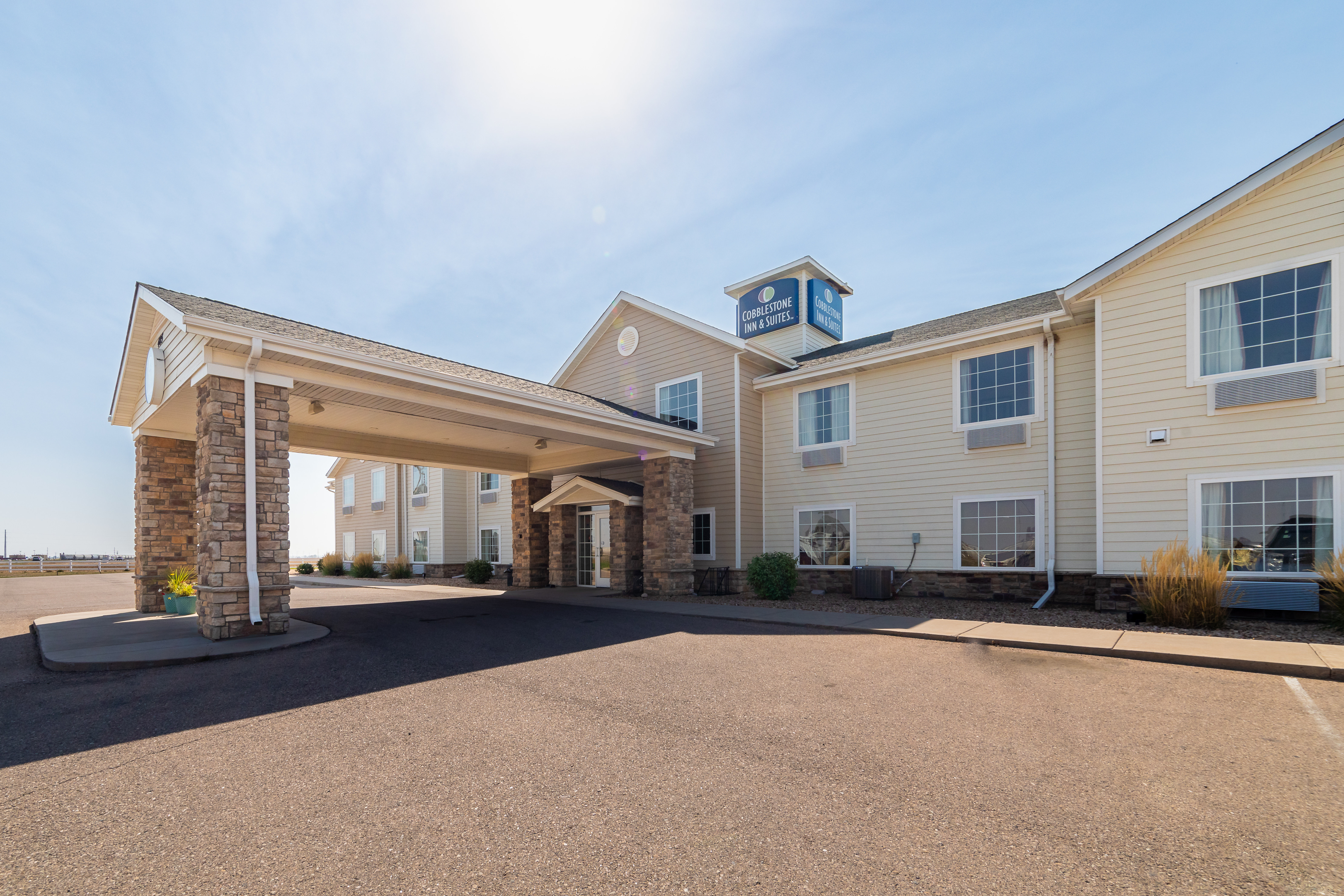 Cobblestone Inn Suites Eaton Co 61/72