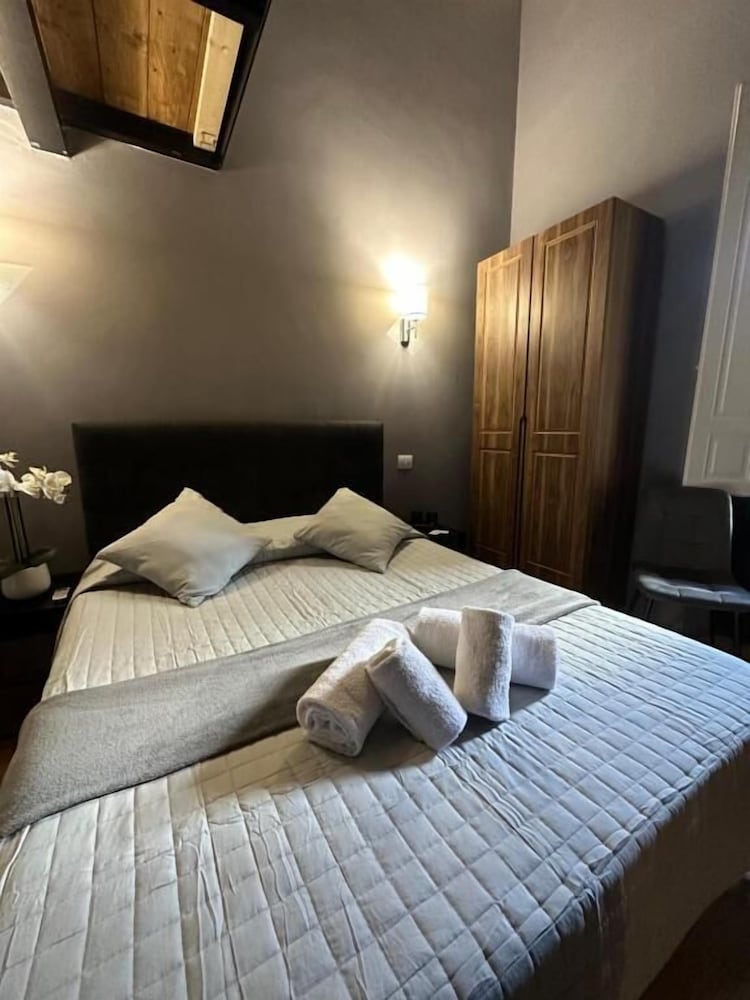COMFORT, DOUBLE BED