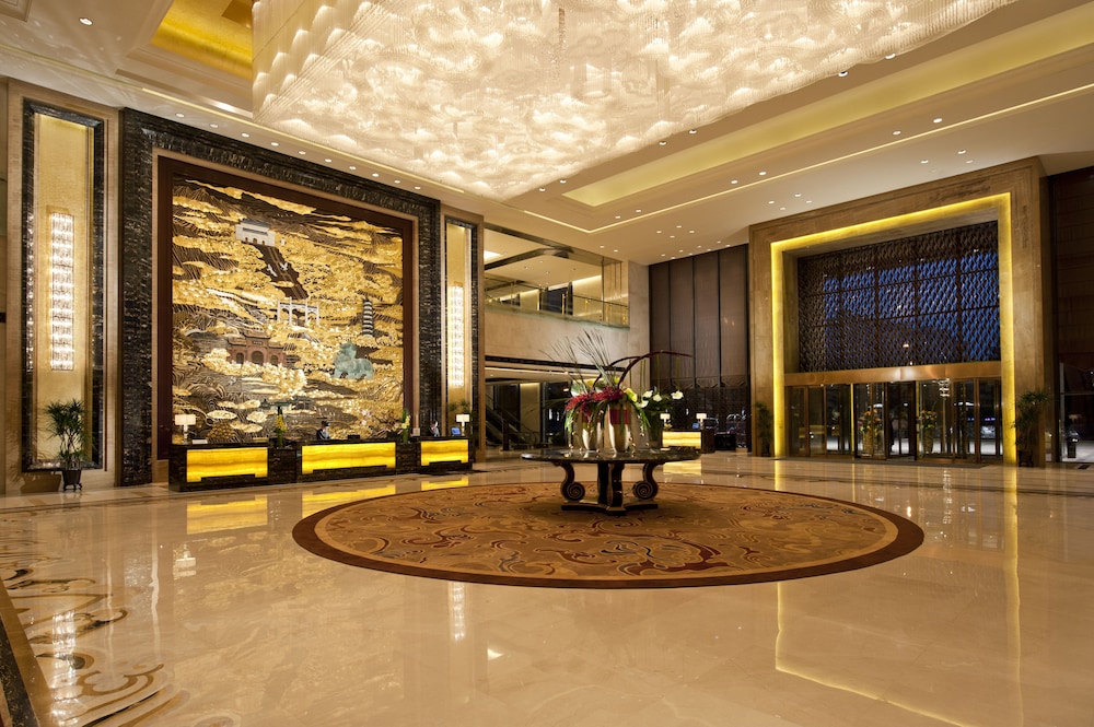 Hilton Nanjing 72/98