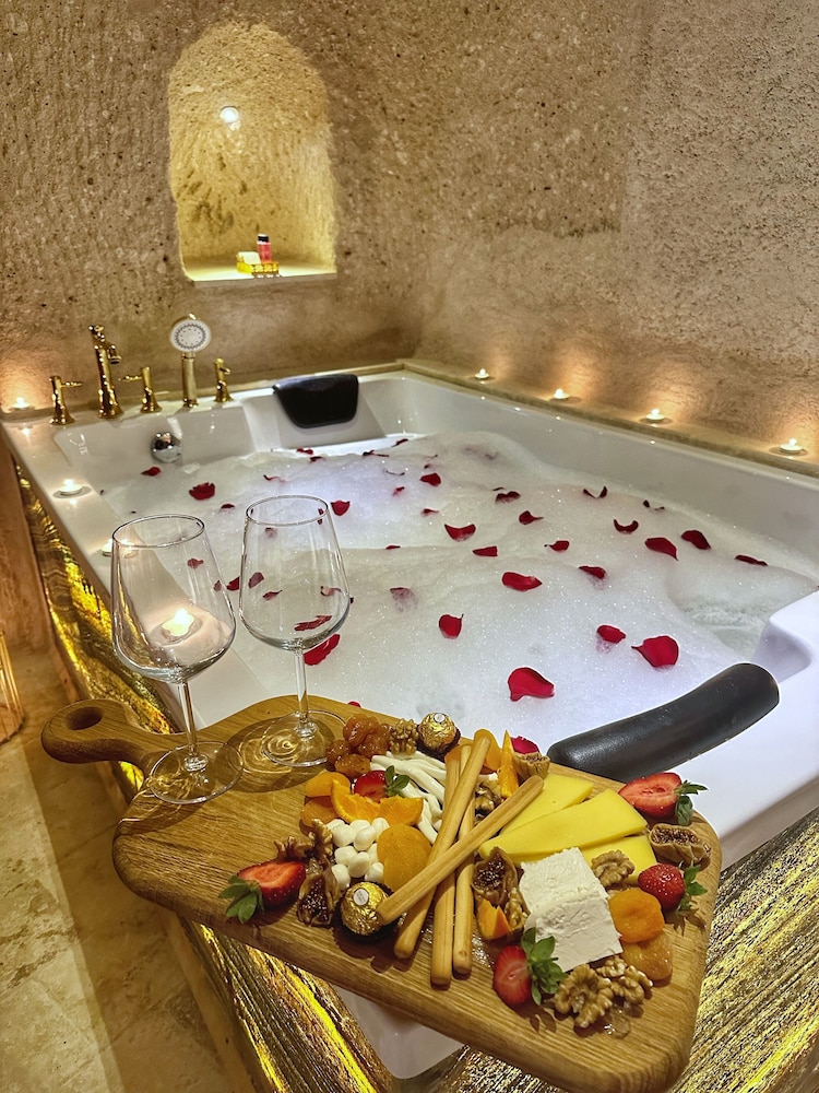 Taka Ev Cave Hotel & Guest House 16/50