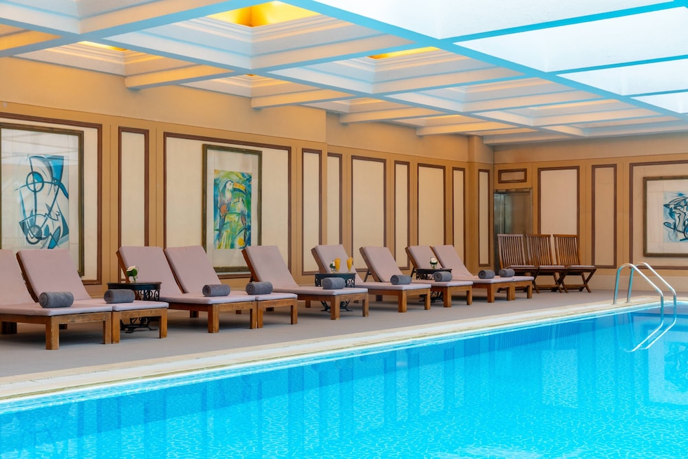 Sunworld Dynasty Hotel 20/45