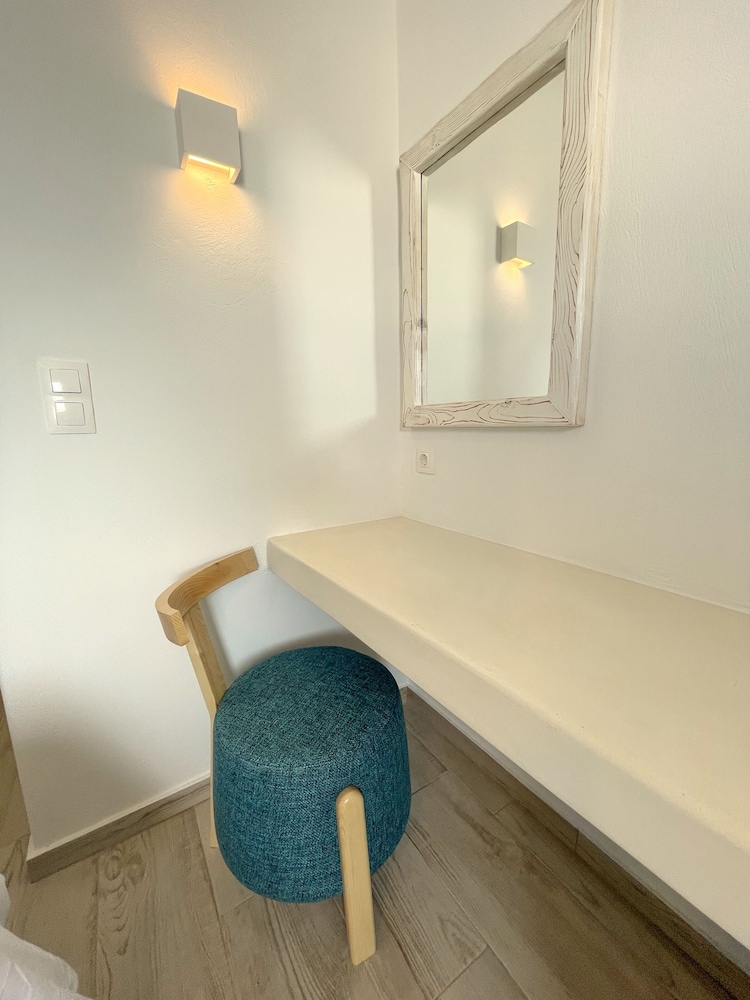 Hotel Lefteris 67/67