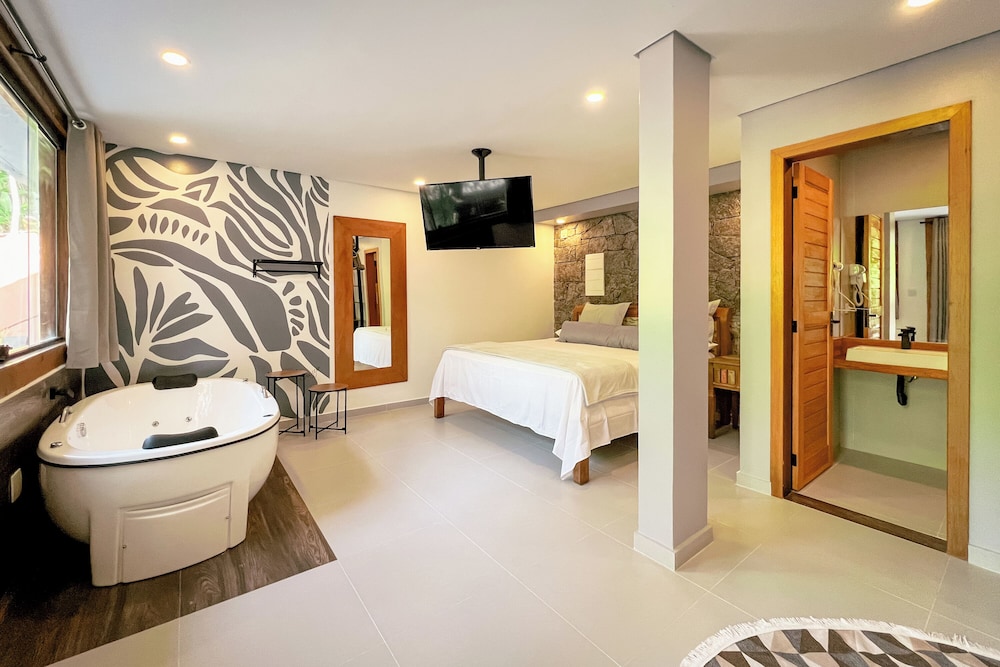 Velinn Pousada Canoa Ilhabela 50/50