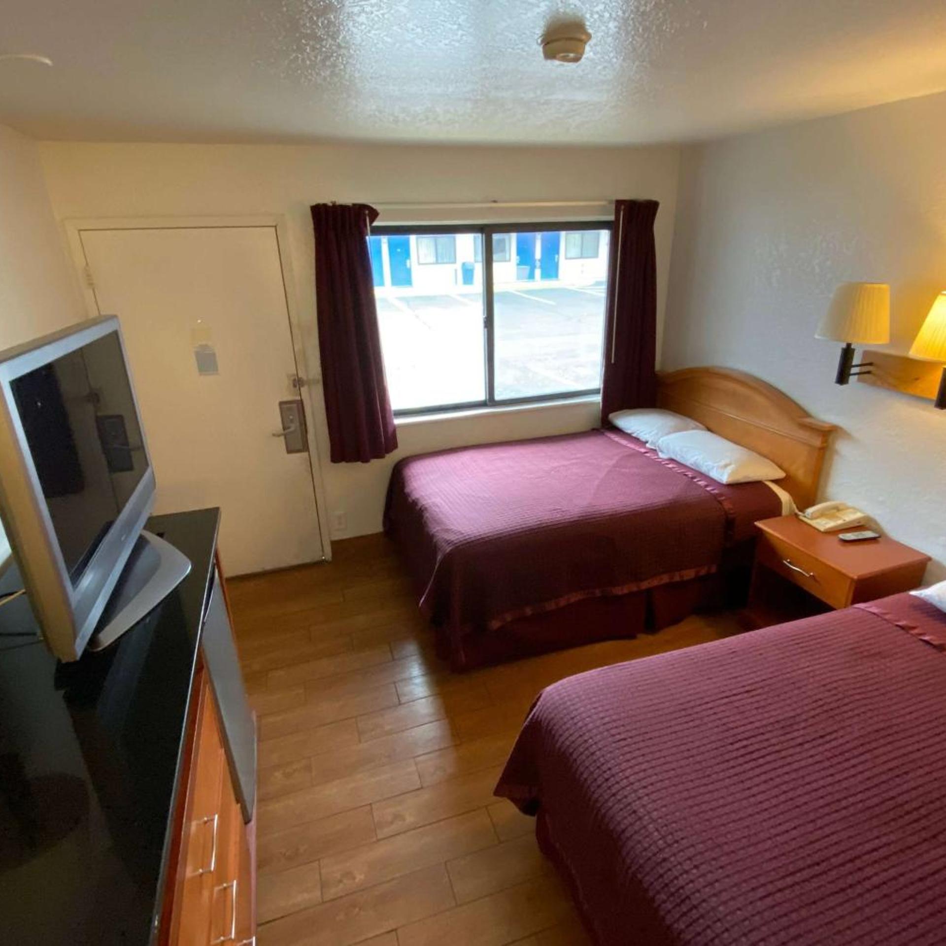 Travelodge by Wyndham Grand Rapids North 3/27